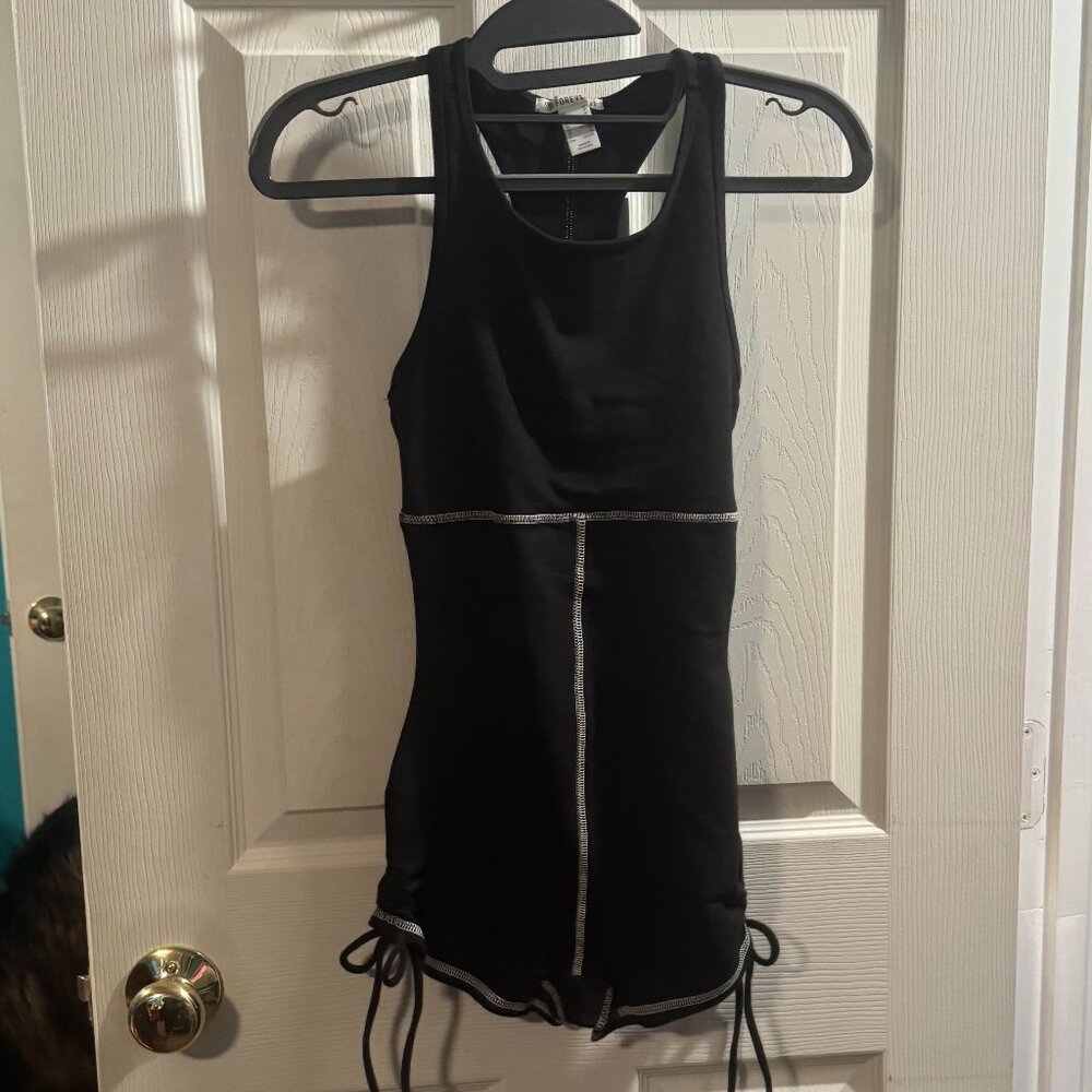 ladies runsie - nwt - xs